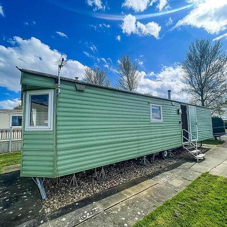 Lovely 8 Berth Caravan At Southview Holiday Park In Skegness Ref 33061C Hotel Exterior photo