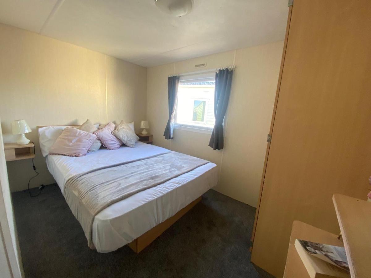 Lovely 8 Berth Caravan At Southview Holiday Park In Skegness Ref 33061C Hotel Exterior photo