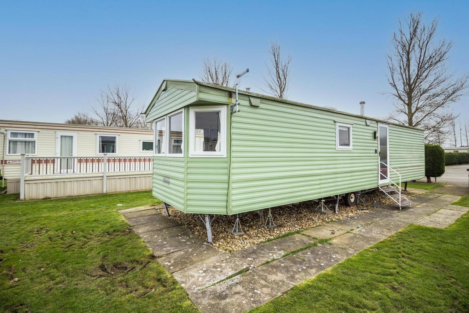 Lovely 8 Berth Caravan At Southview Holiday Park In Skegness Ref 33061C Hotel Exterior photo